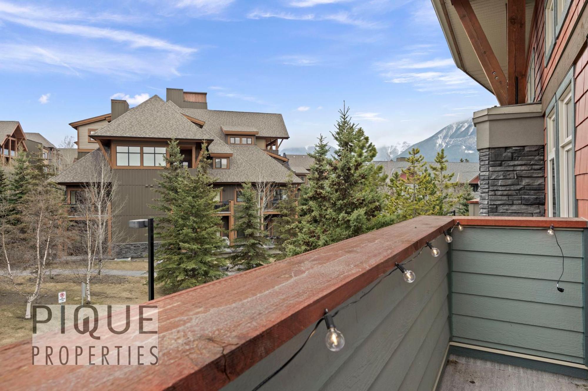 Apartamento Mountain Loft Retreat, Heated Pool & Hot Tub, Ug Parking, Balcony, Wifi! Canmore Exterior foto